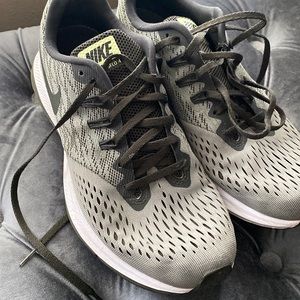Nike Winflo 4 sneakers
